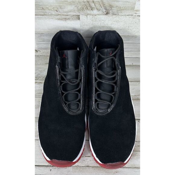 Jordan Future Bred 2018 Suede Black Red AT0056-001 Size 12 Great Condition main image 5